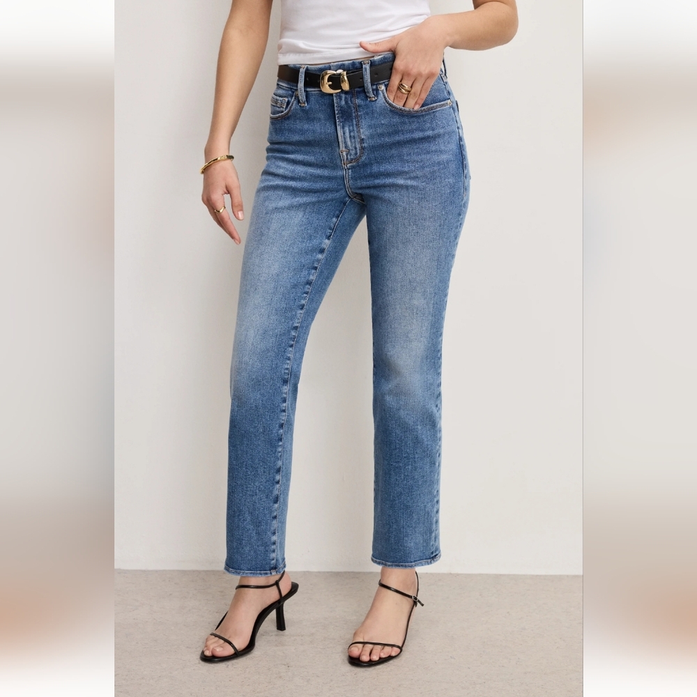 Good American ALWAYS FITS GOOD PETITE STRAIGHT JEANS